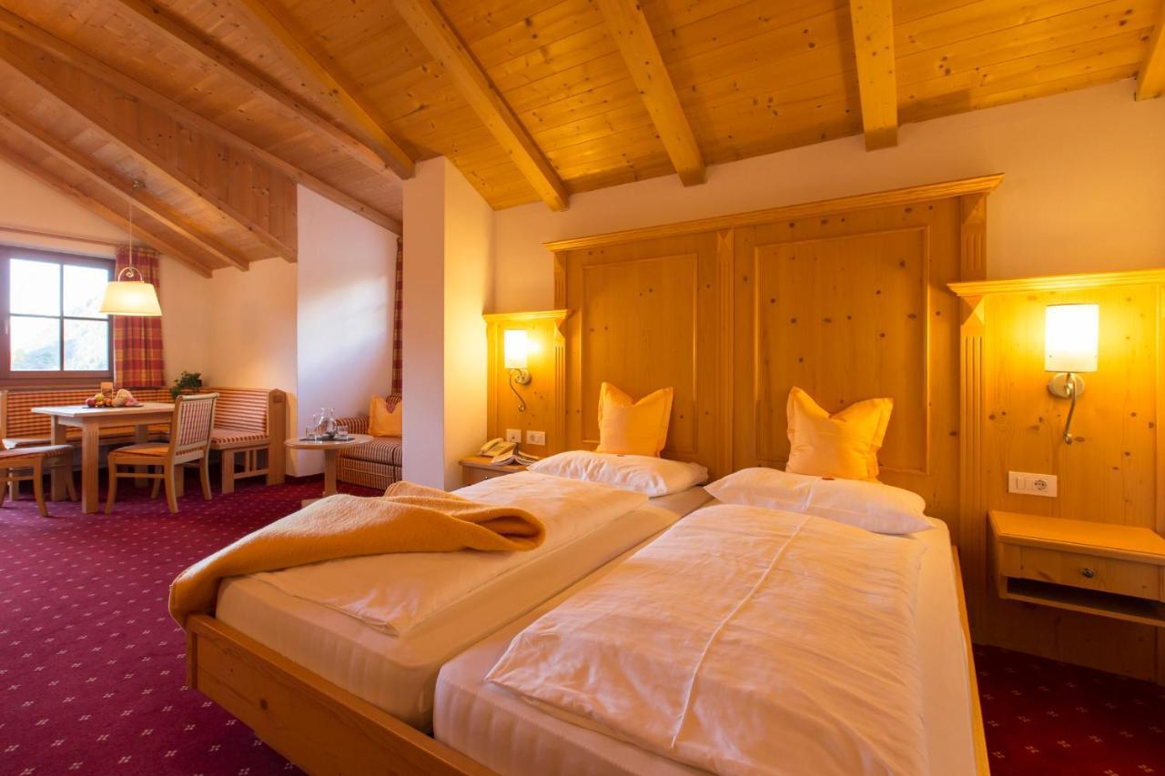 Berghotel Johanneshof Антерсельва-ди-Меццо Экстерьер фото